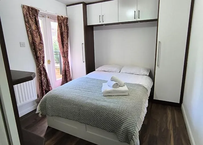 London Excel O2 Arena - Apartment With River View